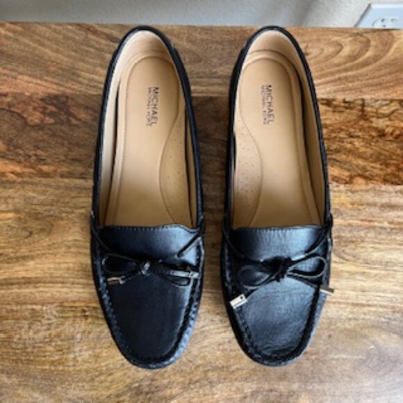 Michael Kors Sutton Moccasin Flat Loafers - Picture 2 of 5